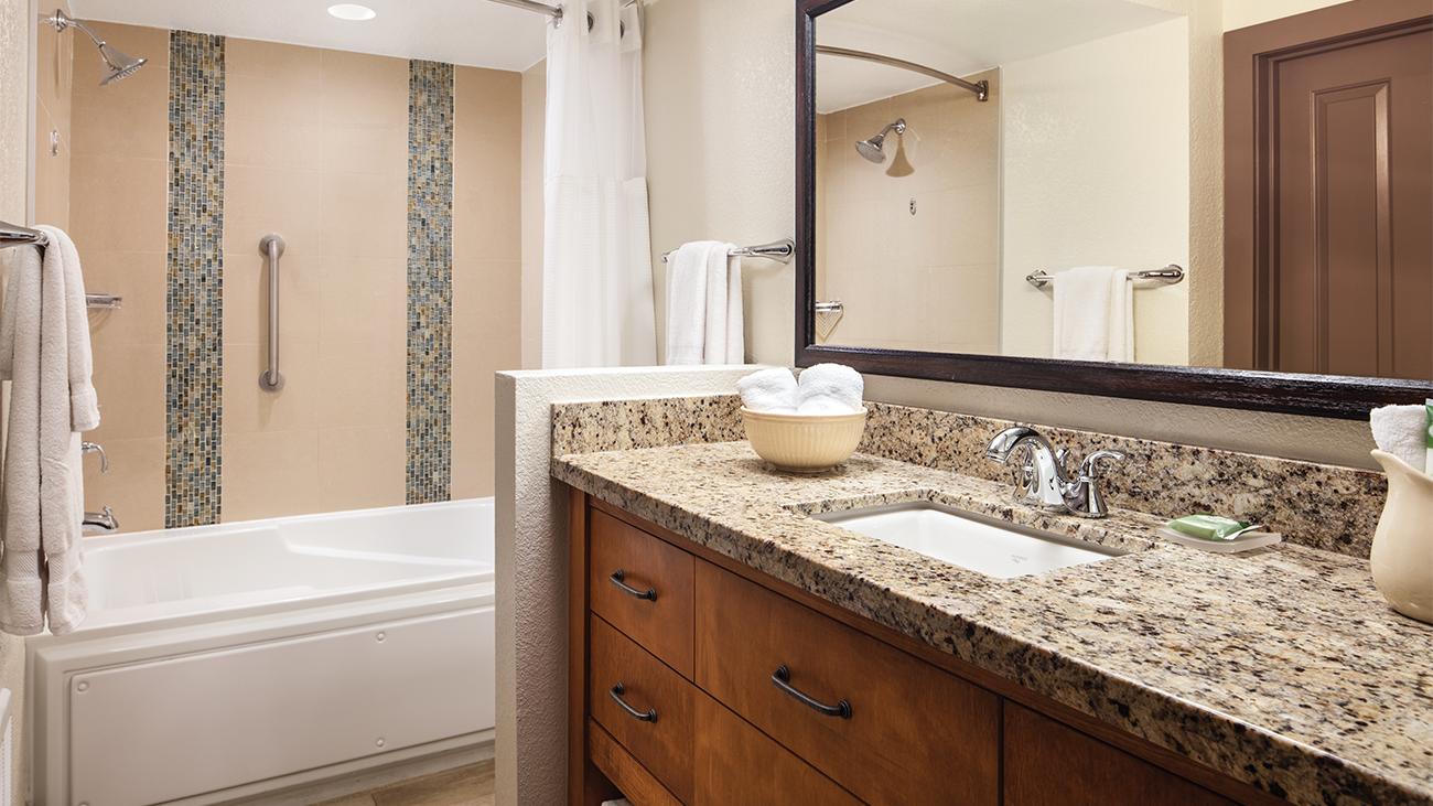 Bathroom (Studio)